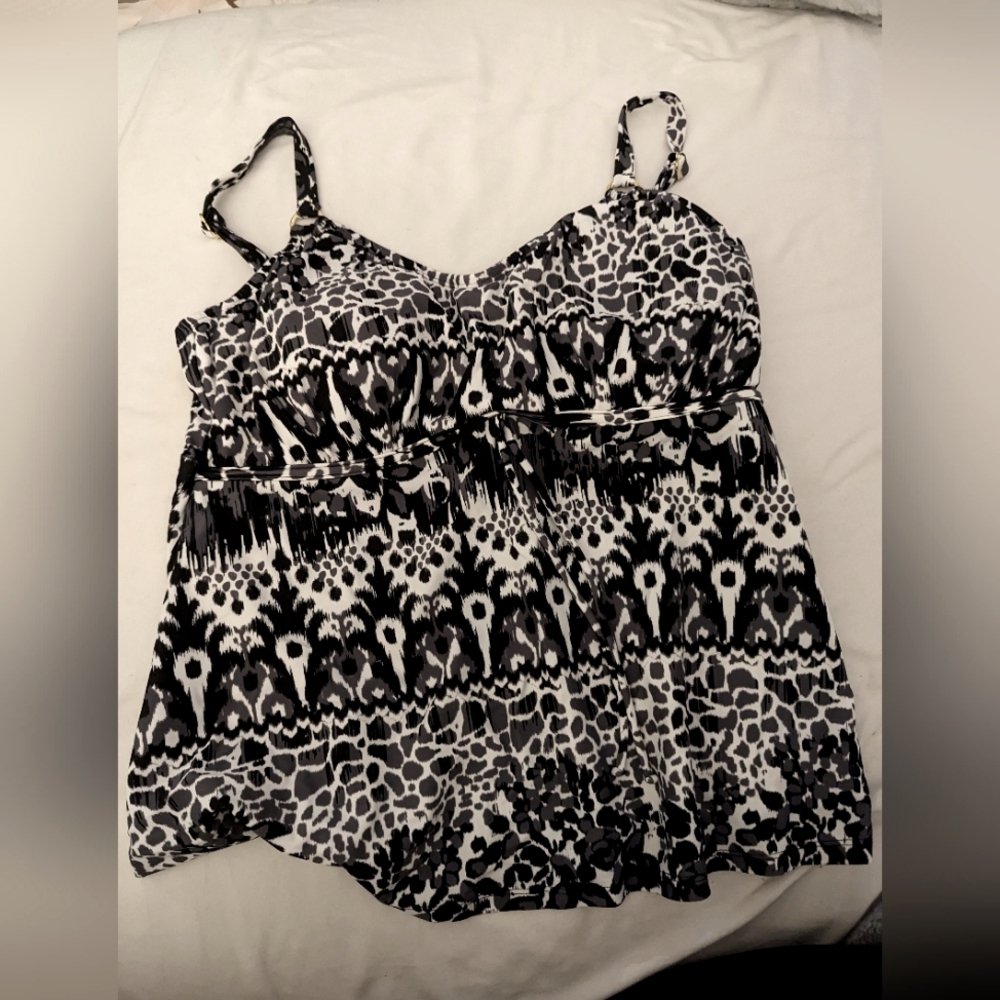 Bathing suit top